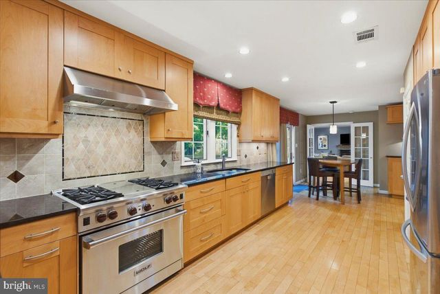 5803 HALL ST, Burke, VA 22015
