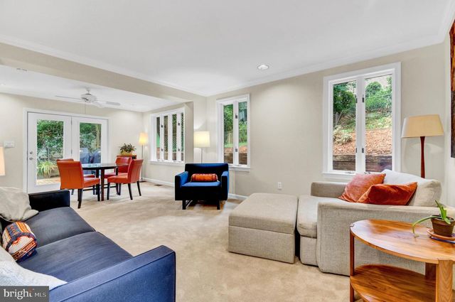 6020 BROAD ST, Bethesda, MD 20816