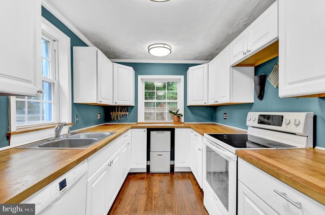 6020 BROAD ST, Bethesda, MD 20816