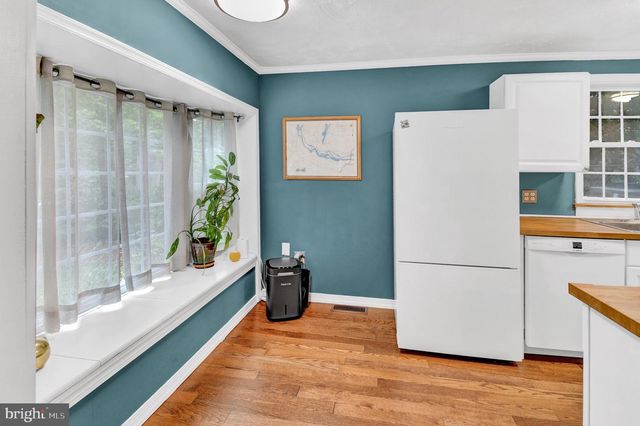 6020 BROAD ST, Bethesda, MD 20816