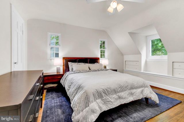 6020 BROAD ST, Bethesda, MD 20816