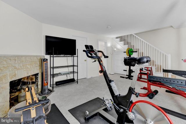 6020 BROAD ST, Bethesda, MD 20816