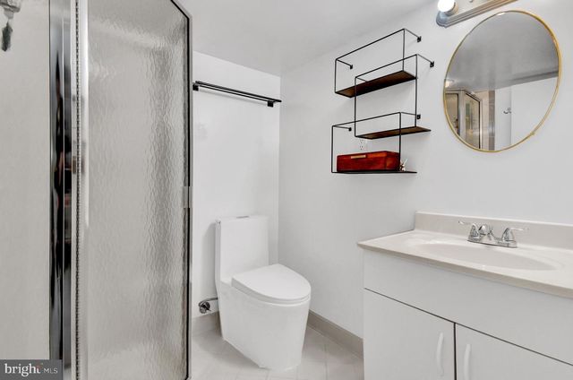 6020 BROAD ST, Bethesda, MD 20816