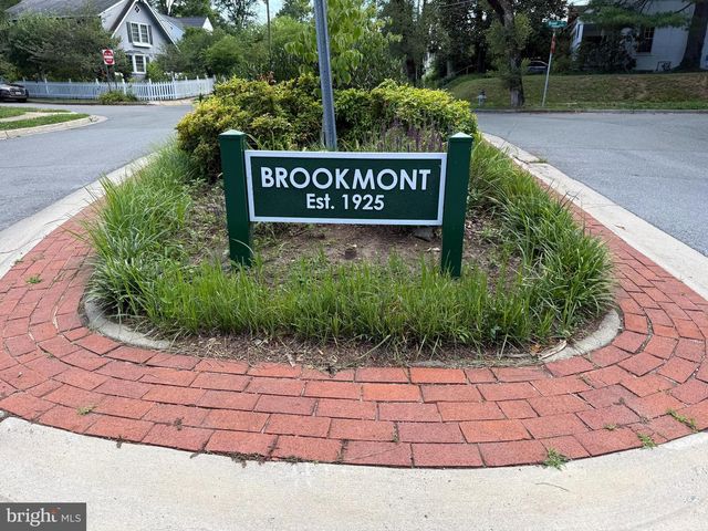 6020 BROAD ST, Bethesda, MD 20816