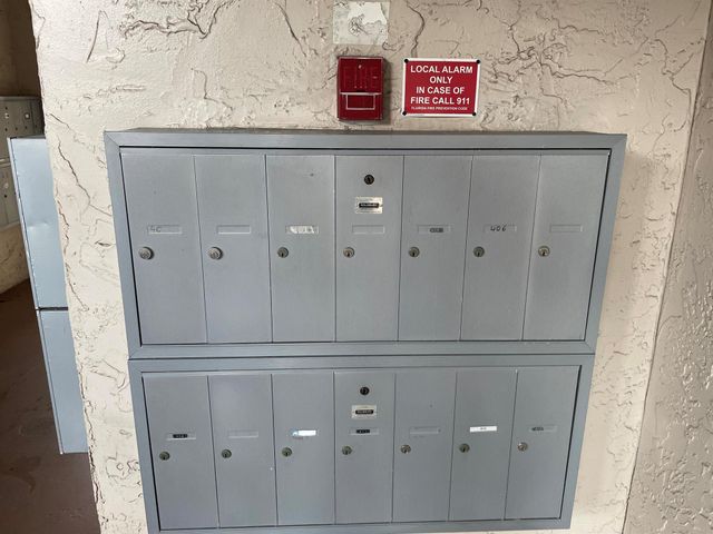 725 Lori Drive 406, Palm Springs, FL 33461