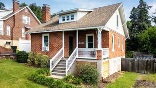 809 PARKVIEW AVE, Staunton, VA 24401