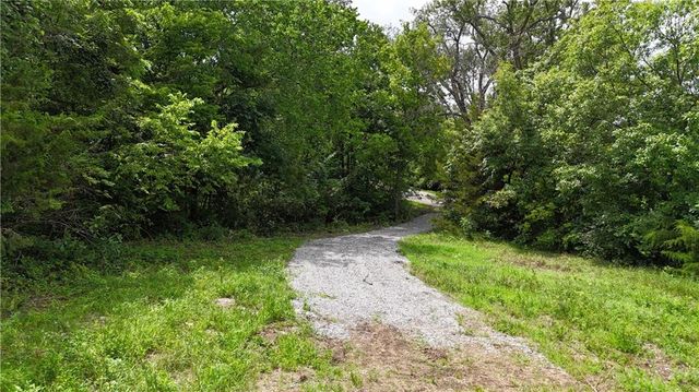 N Clay Street, Gallatin, MO 64640