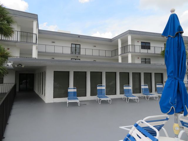 9233 SW 8th Street 117, Boca Raton, FL 33428