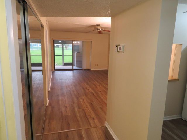 9233 SW 8th Street 117, Boca Raton, FL 33428