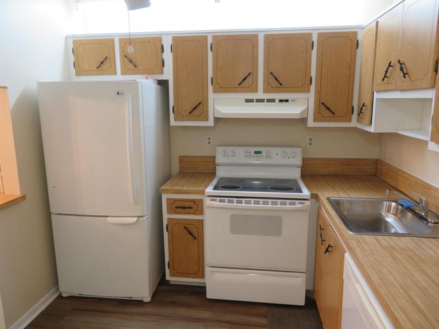 9233 SW 8th Street 117, Boca Raton, FL 33428