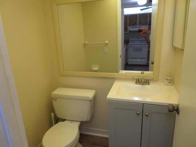 9233 SW 8th Street 117, Boca Raton, FL 33428