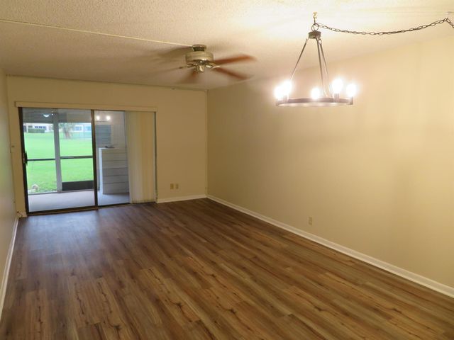 9233 SW 8th Street 117, Boca Raton, FL 33428