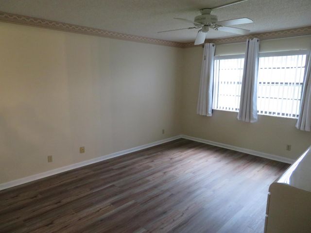 9233 SW 8th Street 117, Boca Raton, FL 33428