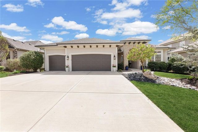 24847 W 98th Street, Lenexa, KS 66227