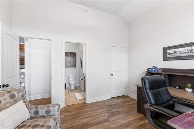 24847 W 98th Street, Lenexa, KS 66227