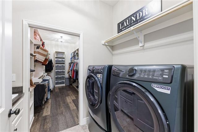24847 W 98th Street, Lenexa, KS 66227