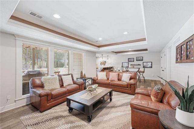24847 W 98th Street, Lenexa, KS 66227