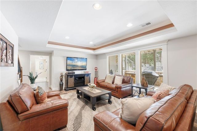 24847 W 98th Street, Lenexa, KS 66227