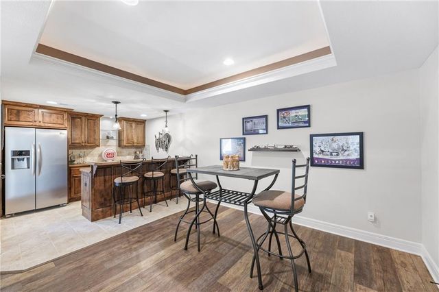 24847 W 98th Street, Lenexa, KS 66227