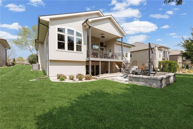 24847 W 98th Street, Lenexa, KS 66227
