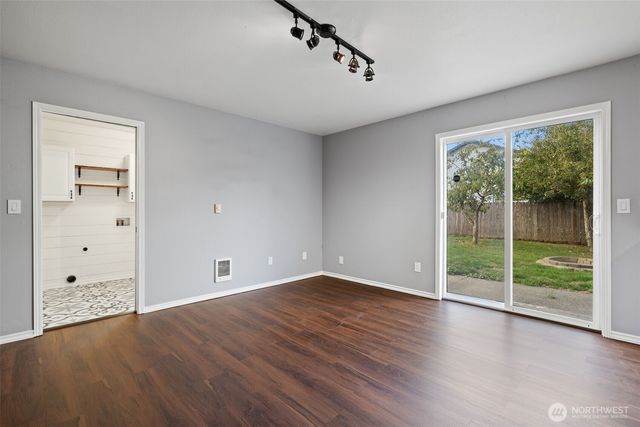 118 Adams Drive, Kelso, WA 98626