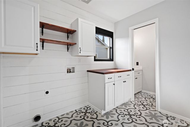 118 Adams Drive, Kelso, WA 98626