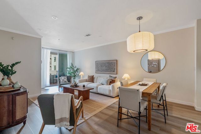 6400 Crescent Parkway 206, Playa Vista, CA 90094