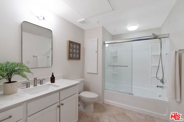 6400 Crescent Parkway 206, Playa Vista, CA 90094