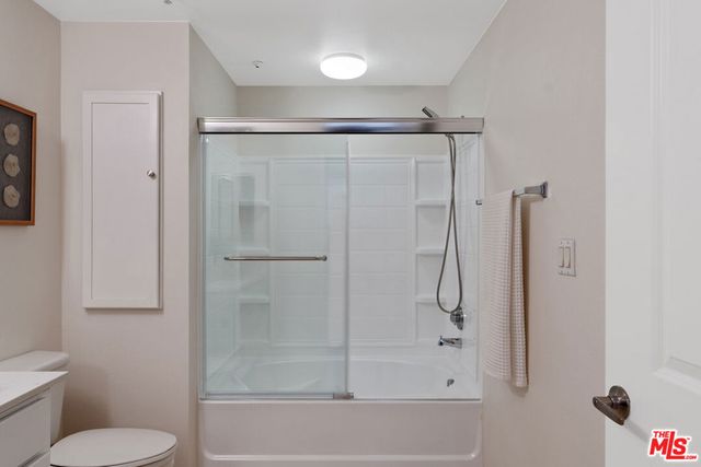 6400 Crescent Parkway 206, Playa Vista, CA 90094