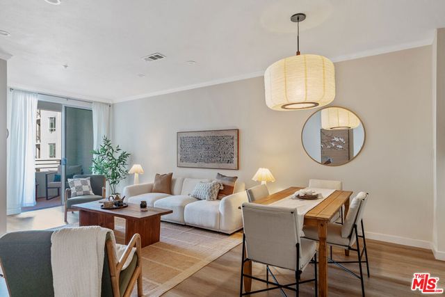 6400 Crescent Parkway 206, Playa Vista, CA 90094