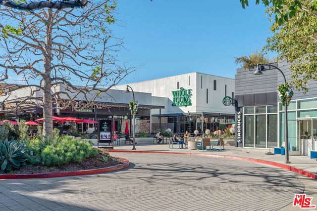 6400 Crescent Parkway 206, Playa Vista, CA 90094