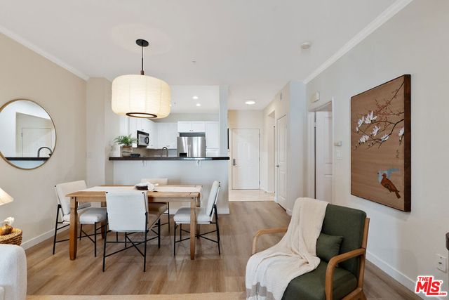 6400 Crescent Parkway 206, Playa Vista, CA 90094