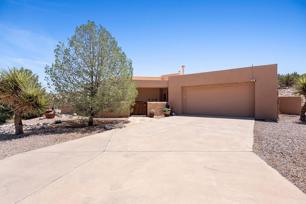 3 SEASONS Circle, Placitas, NM 87043
