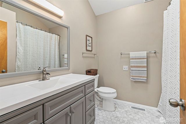 10816 SE 292nd Street, Auburn, WA 98092