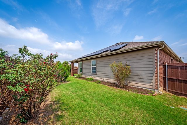 1911 Meadow Crest Drive, Princeton, TX 75407