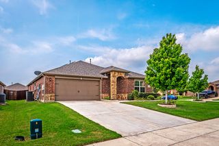 1911 Meadow Crest Drive, Princeton, TX 75407