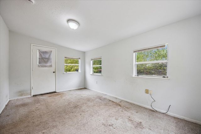 402 Bramble DR, Austin, TX 78745