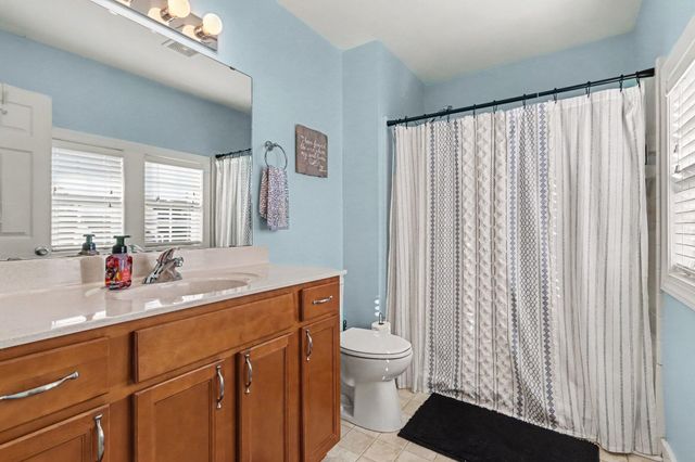 1714 Grovenberg Court, Vicksburg, MI 49097