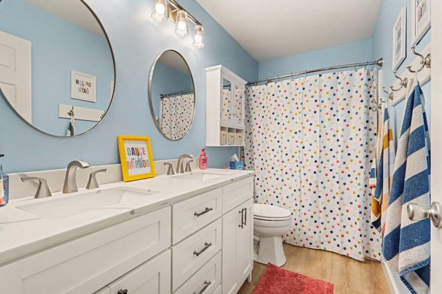 1714 Grovenberg Court, Vicksburg, MI 49097