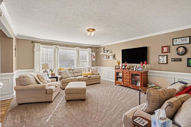 1714 Grovenberg Court, Vicksburg, MI 49097