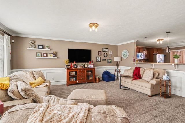 1714 Grovenberg Court, Vicksburg, MI 49097