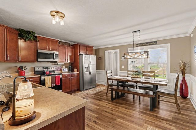 1714 Grovenberg Court, Vicksburg, MI 49097