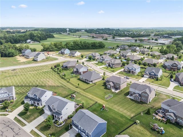 3581 Cypress Pointe Drive, Bellbrook, OH 45305