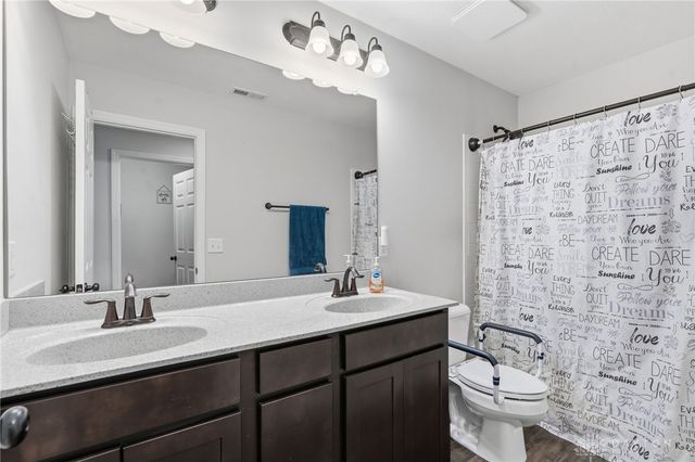 3581 Cypress Pointe Drive, Bellbrook, OH 45305
