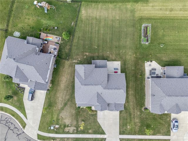 3581 Cypress Pointe Drive, Bellbrook, OH 45305