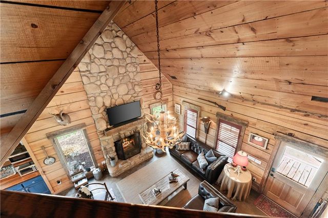 605 Lynch Mountain Rd, Sautee Nacoochee, GA 30571