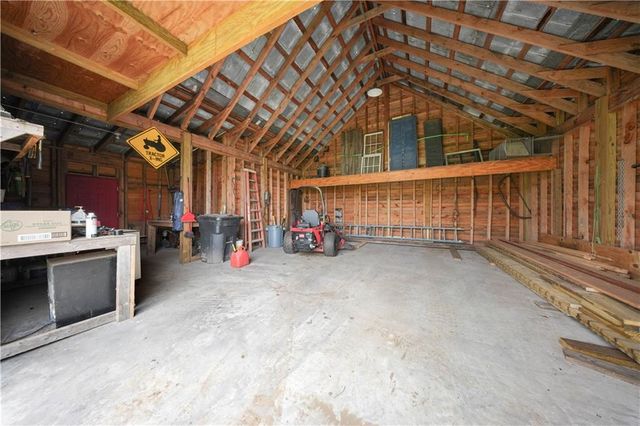 605 Lynch Mountain Rd, Sautee Nacoochee, GA 30571