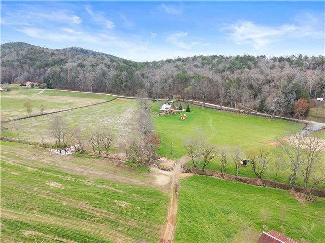 605 Lynch Mountain Rd, Sautee Nacoochee, GA 30571