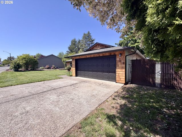 2715 Sw 31ST St, Gresham, OR 97080