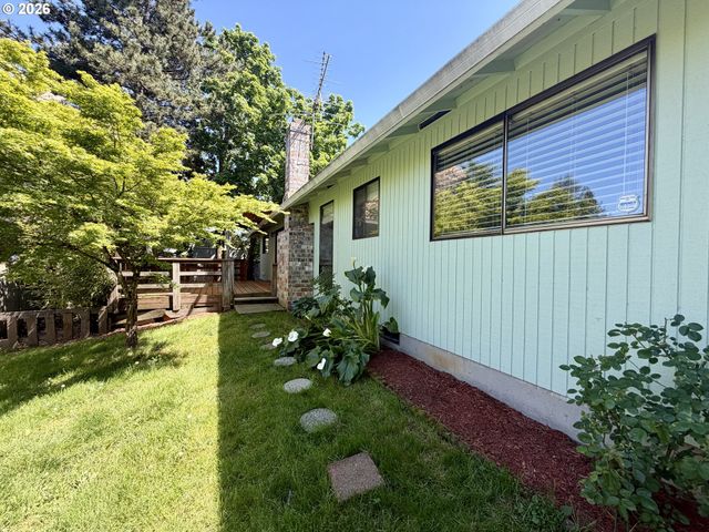 2715 Sw 31ST St, Gresham, OR 97080